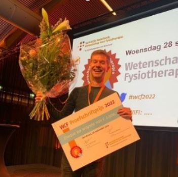 Dr. Niek Koenders wint proefschriftprijs op Wetenschapsdag Fysiotherapie